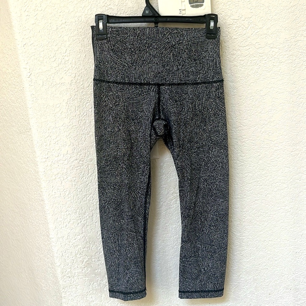 Fast and free high rise cropped legging